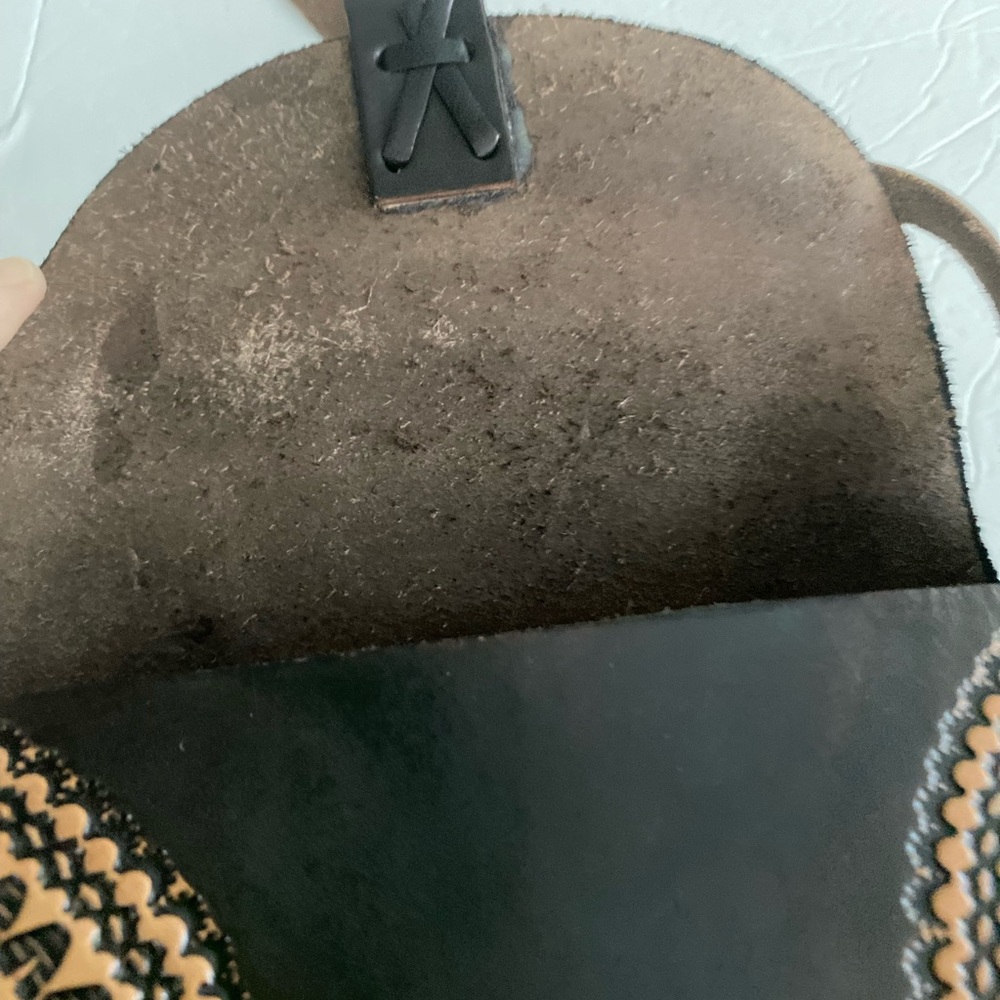 Mexican Leather Crossbody Bag - Picture 5 of 13